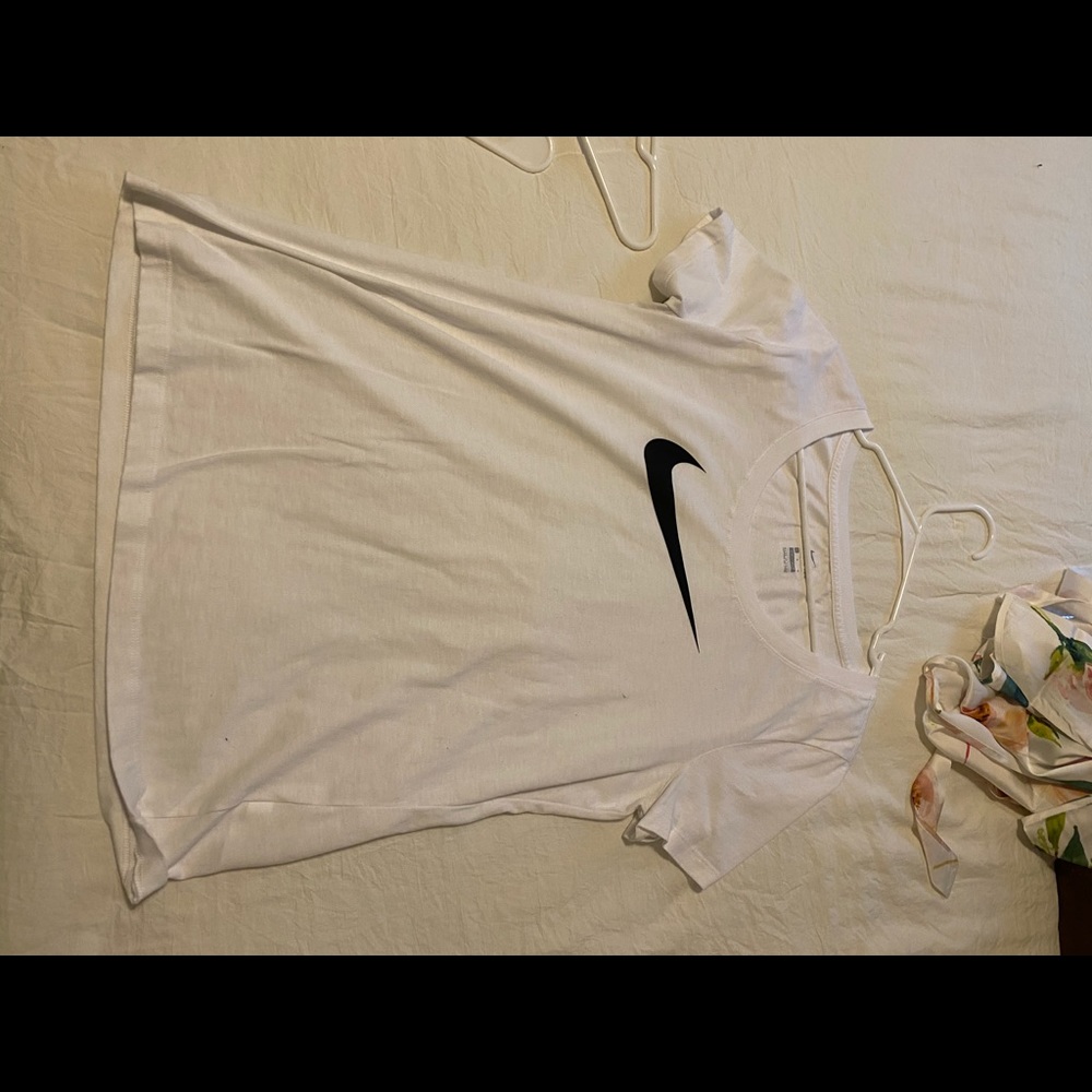 Nike tee shirt